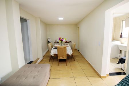 Casa à venda com 120m², 3 quartos e sem vagaSala