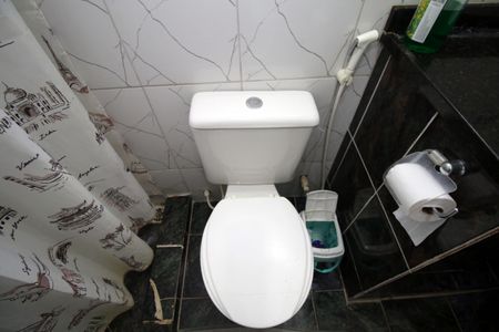 Casa à venda com 120m², 3 quartos e sem vagaBanheiro da Suíte 1