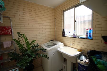 Casa à venda com 120m², 3 quartos e sem vagaÁrea de Serviço