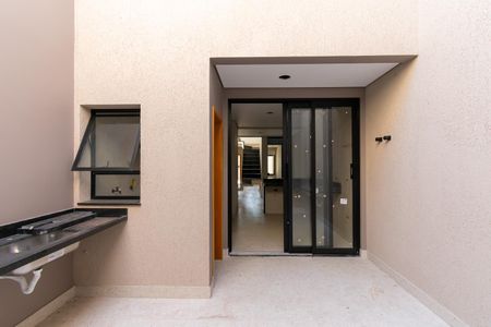 Casa à venda com 160m², 3 quartos e 2 vagasQuintal