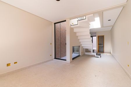 Sala de casa à venda com 3 quartos, 160m² em Vila Prudente, São Paulo
