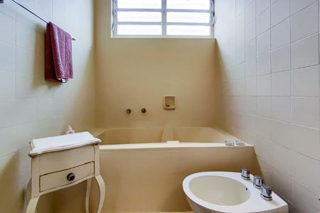 Apartamento à venda com 182m², 4 quartos e 1 vagaBanheiro da Suíte