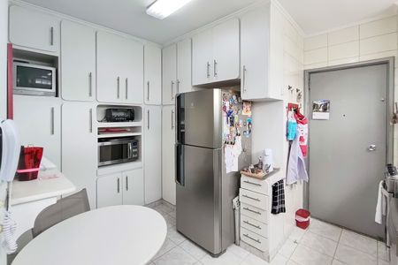 Apartamento à venda com 182m², 4 quartos e 1 vagaCozinha