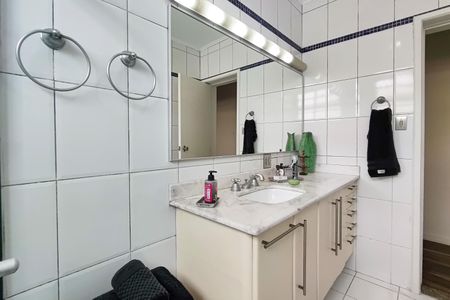 Apartamento à venda com 182m², 4 quartos e 1 vagaBanheiro