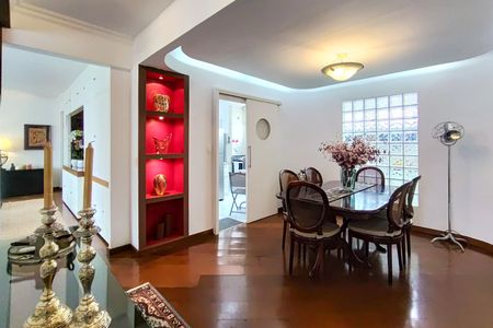 Apartamento à venda com 182m², 4 quartos e 1 vagaSala de Jantar