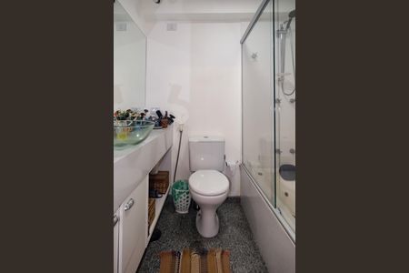 Apartamento à venda com 119m², 3 quartos e 1 vagaBanheiro da Suíte