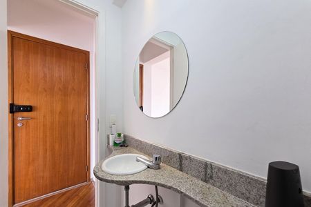 Apartamento para alugar com 107m², 3 quartos e 2 vagas Apartamento para alugar com 107m², 3 quartos e 2 vagasLavabo