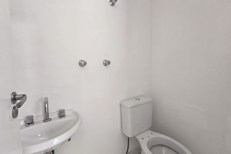 Apartamento para alugar com 107m², 3 quartos e 2 vagas Apartamento para alugar com 107m², 3 quartos e 2 vagasBanheiro de serviço