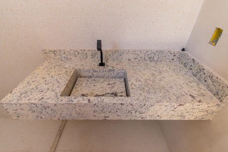 Casa à venda com 160m², 3 quartos e 2 vagasBanheiro da Suíte 1