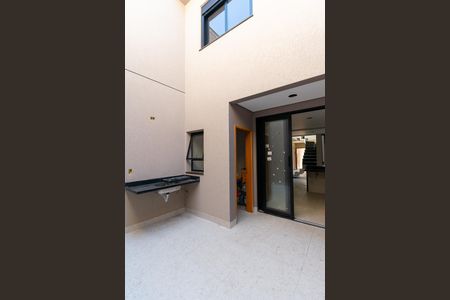 Casa à venda com 160m², 3 quartos e 2 vagasQuintal