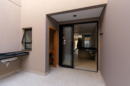 Casa à venda com 160m², 3 quartos e 2 vagasQuintal