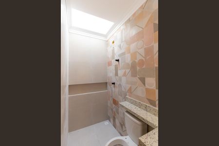 Casa à venda com 160m², 3 quartos e 2 vagasBanheiro da Suíte 2