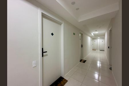 Apartamento à venda com 36m², 2 quartos e sem vaga Apartamento à venda com 36m², 2 quartos e sem vagaHall