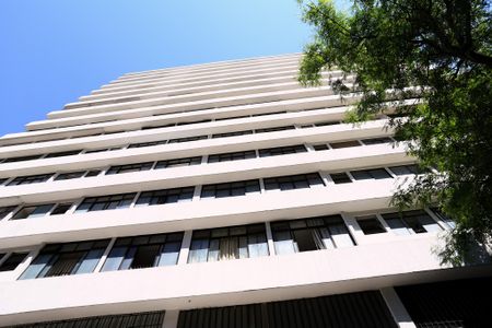 Apartamento à venda com 68m², 2 quartos e sem vaga Apartamento à venda com 68m², 2 quartos e sem vagaFachada