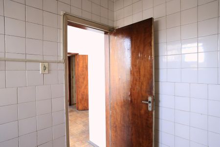 Apartamento à venda com 68m², 2 quartos e sem vaga Apartamento à venda com 68m², 2 quartos e sem vagaCozinha e Área de Serviço