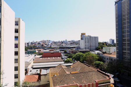 Vista da Sala de apartamento à venda com 2 quartos, 68m² em Centro, Belo Horizonte