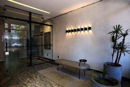 Apartamento à venda com 68m², 2 quartos e sem vaga Apartamento à venda com 68m², 2 quartos e sem vagaHall