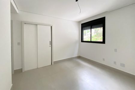 Apartamento à venda com 120m², 3 quartos e 2 vagasSemi suíte 1
