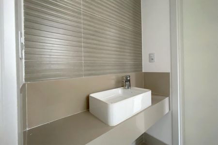 Apartamento à venda com 120m², 3 quartos e 2 vagasBanheiro das Semi suítes