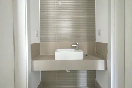 Apartamento à venda com 120m², 3 quartos e 2 vagasBanheiro das Semi suítes