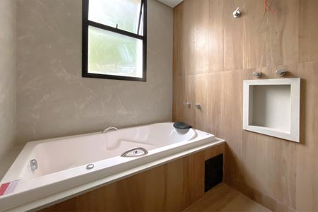 Apartamento à venda com 120m², 3 quartos e 2 vagasBanheiro da Suíte 1