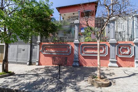 Casa para alugar com 463m², 3 quartos e 10 vagasFachada