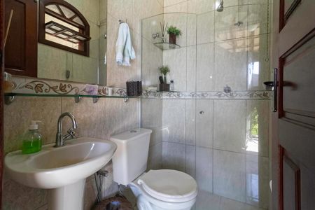 Casa para alugar com 463m², 3 quartos e 10 vagasBanheiro de serviço