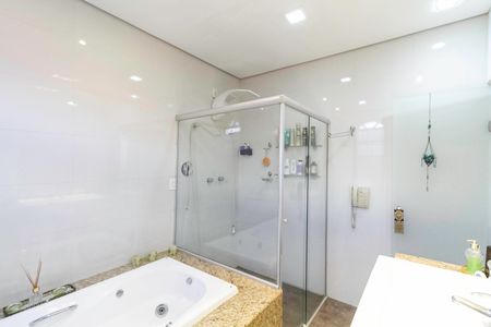 Casa para alugar com 463m², 3 quartos e 10 vagasBanheiro da suíte