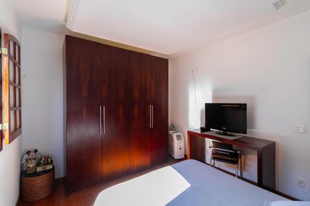 Casa para alugar com 463m², 3 quartos e 10 vagasQuarto 1