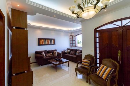 Casa para alugar com 463m², 3 quartos e 10 vagasSala 1