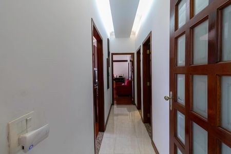 Casa para alugar com 463m², 3 quartos e 10 vagasCorredor