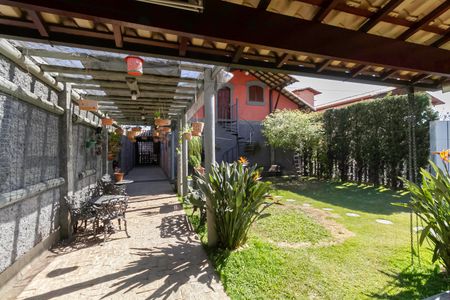 Casa para alugar com 463m², 3 quartos e 10 vagasQuintal