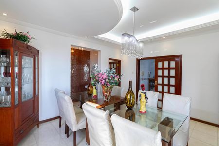 Casa para alugar com 463m², 3 quartos e 10 vagasSala 2