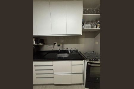 Cozinha de apartamento para alugar com 2 quartos, 74m² em Vila Olímpia, São Paulo