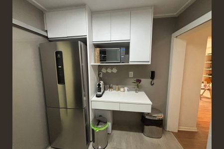 Cozinha de apartamento para alugar com 2 quartos, 74m² em Vila Olímpia, São Paulo
