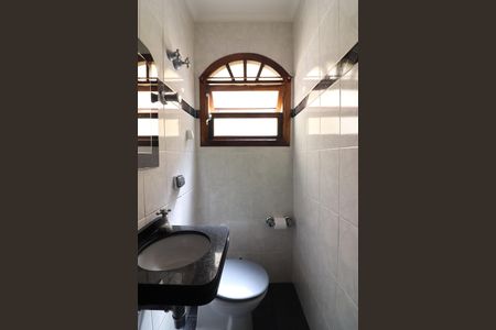 Lavabo de casa para alugar com 3 quartos, 252m² em Parque Terra Nova Ii, São Bernardo do Campo