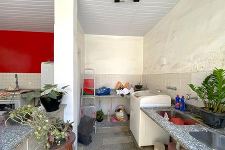 Casa à venda com 360m², 5 quartos e 3 vagas Casa à venda com 360m², 5 quartos e 3 vagasÁrea de Serviço