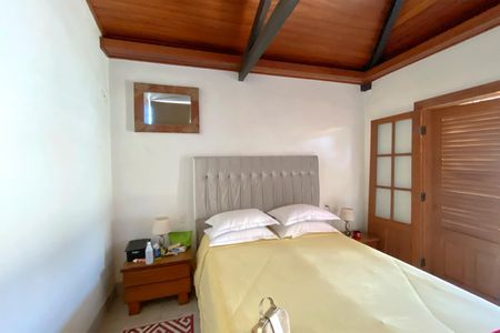 Casa à venda com 360m², 5 quartos e 3 vagas Casa à venda com 360m², 5 quartos e 3 vagasSuíte 2