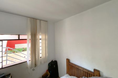 Casa à venda com 360m², 5 quartos e 3 vagas Casa à venda com 360m², 5 quartos e 3 vagasQuarto 3