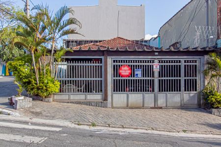 Casa à venda com 200m², 2 quartos e 3 vagasFachada