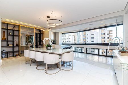 Apartamento à venda com 158m², 3 quartos e 3 vagasSala