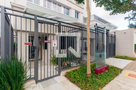 Apartamento à venda com 58m², 2 quartos e 1 vaga Apartamento à venda com 58m², 2 quartos e 1 vagaFachada e portaria