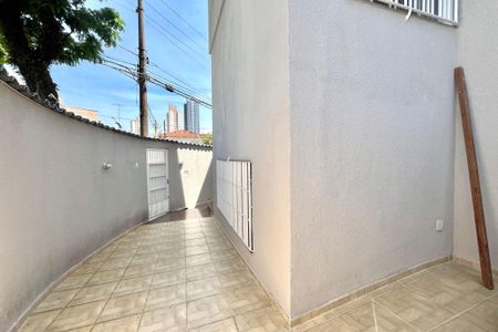 Casa à venda com 186m², 3 quartos e 2 vagasQuintal