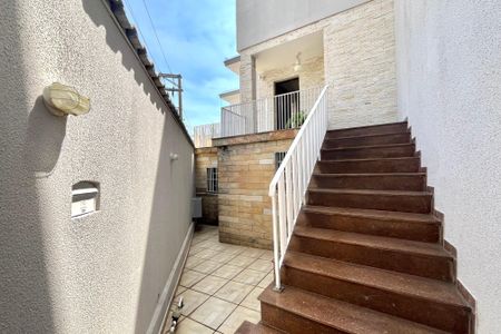 Casa à venda com 186m², 3 quartos e 2 vagasQuintal