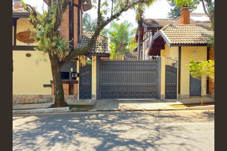 Casa de condomínio à venda com 452m², 4 quartos e 3 vagasFachada