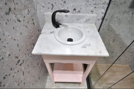 Banheiro de kitnet/studio à venda com 1 quarto, 26m² em Tucuruvi, São Paulo