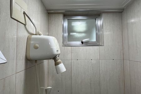 Apartamento para alugar com 70m², 2 quartos e 1 vaga Apartamento para alugar com 70m², 2 quartos e 1 vagaBanheiro da Suíte