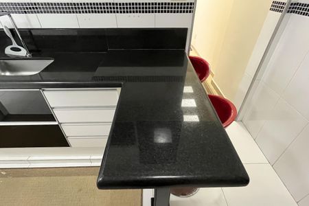 Apartamento para alugar com 70m², 2 quartos e 1 vaga Apartamento para alugar com 70m², 2 quartos e 1 vagaCozinha e Área de Serviço