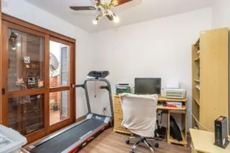 Casa para alugar com 300m², 3 quartos e 3 vagas Casa para alugar com 300m², 3 quartos e 3 vagasQuarto 2