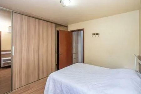 Casa para alugar com 300m², 3 quartos e 3 vagas Casa para alugar com 300m², 3 quartos e 3 vagasQuarto 1